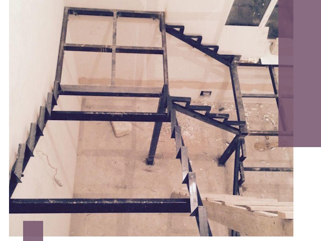 Монтаж лестниц на металлокаркасе в Ухте быстро и качественно