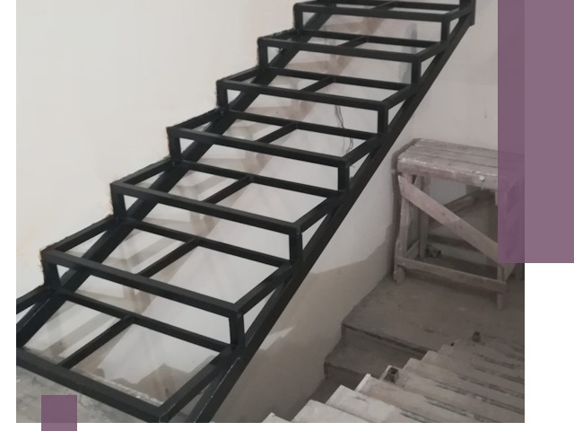 Демонтаж лестниц на металлокаркасе в Ухте: быстрый вывоз и разбор