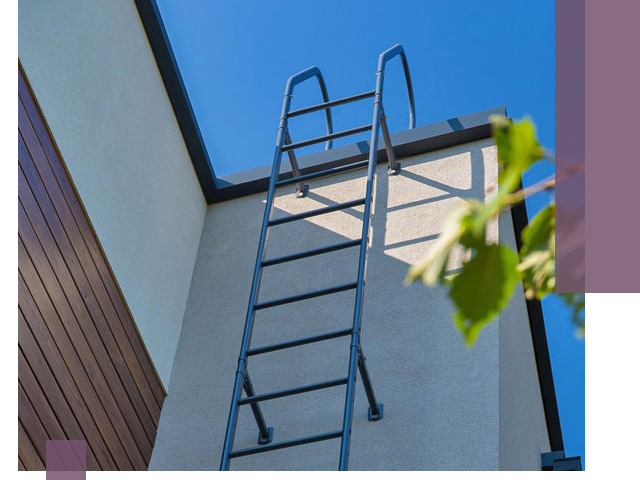 Лестницы на крышу в Ухте — изготовление, монтаж, демонтаж