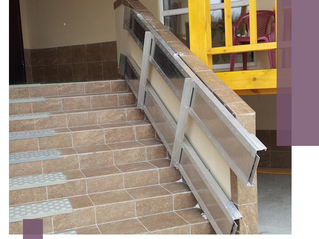 Откидные пандусы под ключ в Ухте — монтаж и демонтаж