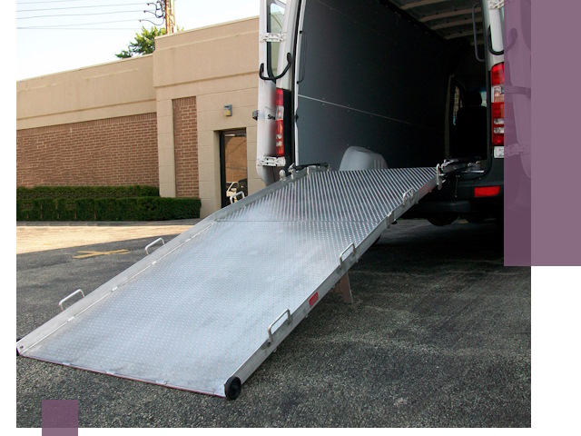 Мобильные пандусы в Ухте — производство, монтаж и аренда