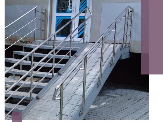 Пандус на крыльцо под ключ в Ухте: монтаж и изготовление