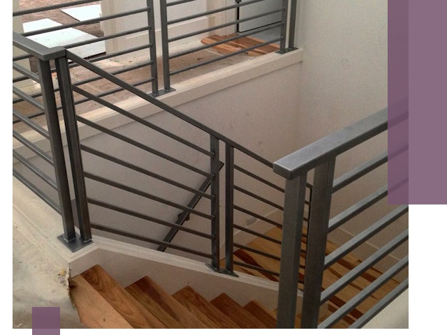 Изготовление поручней из металла и дерева в Ухте