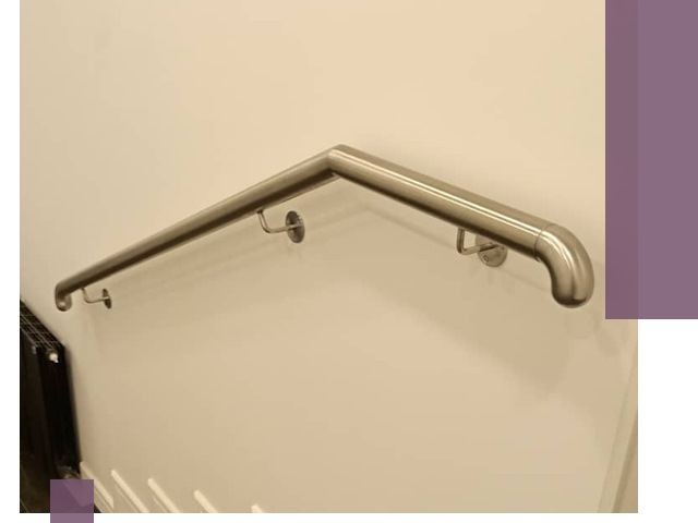 Изготовление пристенных поручней в Ухте под ключ за сроки